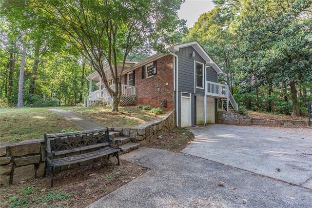 850 Red Barn Road, Acworth, GA 30102
