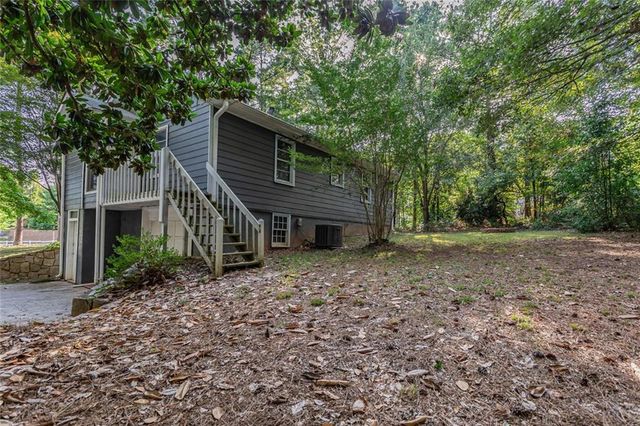 850 Red Barn Road, Acworth, GA 30102