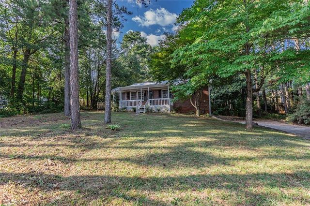 850 Red Barn Road, Acworth, GA 30102