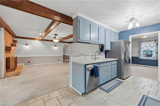 412 Joseph Topping DR, Poquoson, VA 23662