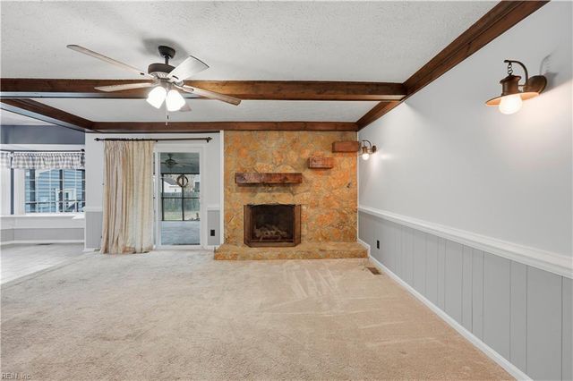 412 Joseph Topping DR, Poquoson, VA 23662