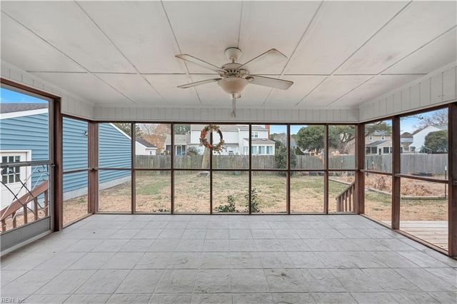 412 Joseph Topping DR, Poquoson, VA 23662