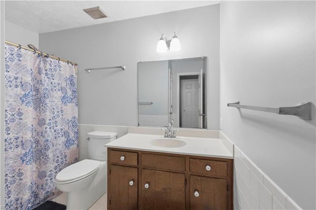 412 Joseph Topping DR, Poquoson, VA 23662