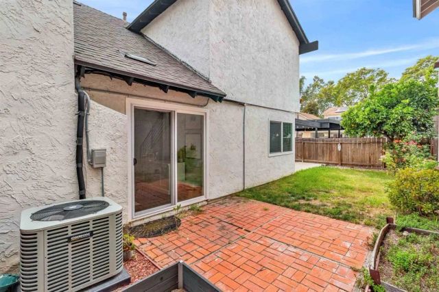 10618 Esmeraldas Drive, San Diego, CA 92124
