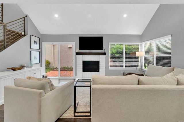 10618 Esmeraldas Drive, San Diego, CA 92124