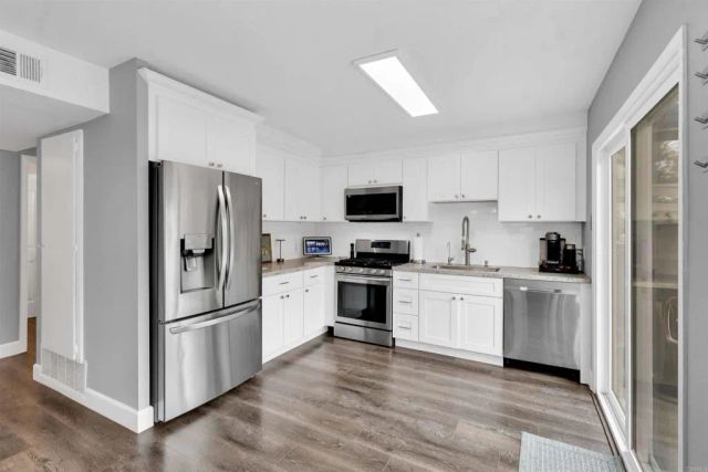 10618 Esmeraldas Drive, San Diego, CA 92124