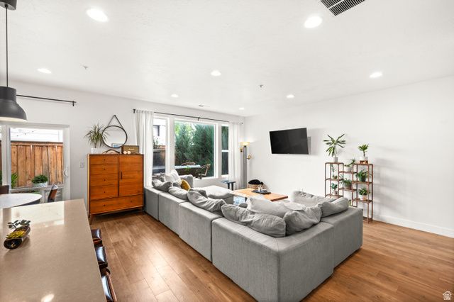 3889 S LEMMON LN, Salt Lake City, UT 84124