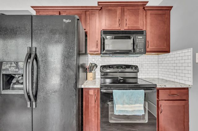 1305 Southwood Ct, Clarksville, TN 37042