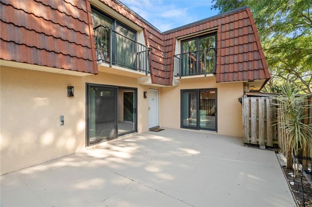 2705 5TH COURT, Palm Harbor, FL 34684