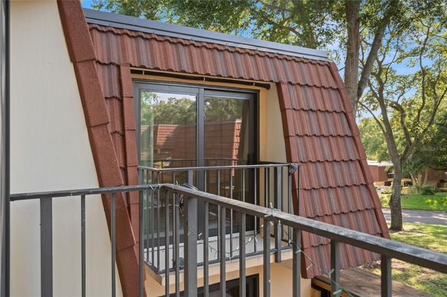 2705 5TH COURT, Palm Harbor, FL 34684