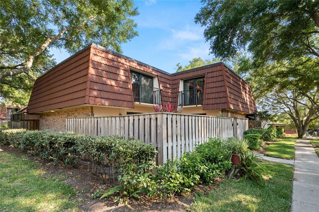 2705 5TH COURT, Palm Harbor, FL 34684