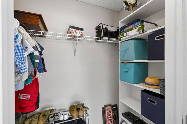 1871 Prominence Drive, Grove City, OH 43123