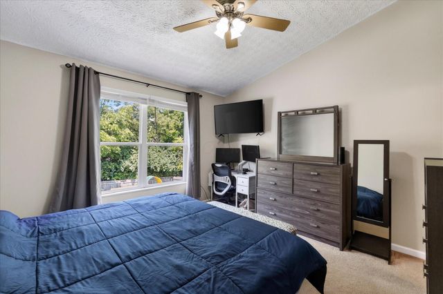 1871 Prominence Drive, Grove City, OH 43123