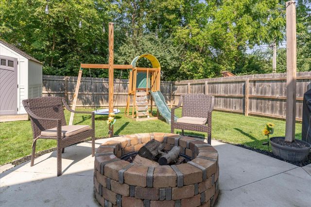 1871 Prominence Drive, Grove City, OH 43123
