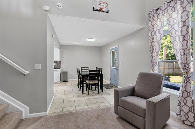 1871 Prominence Drive, Grove City, OH 43123