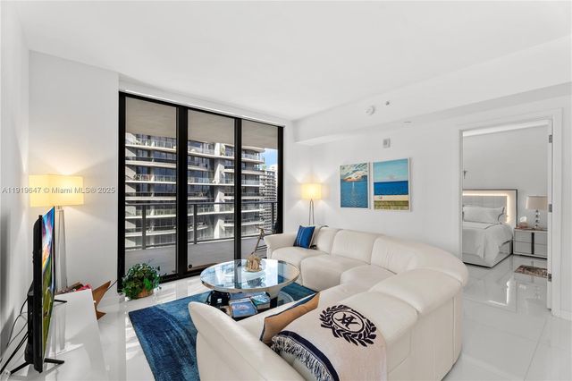 1010 Brickell Ave 4206, Miami, FL 33131