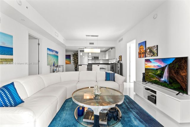 1010 Brickell Ave 4206, Miami, FL 33131