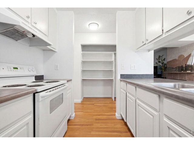 3747 S Granby Way, Aurora, CO 80014