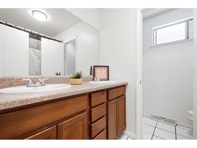 3747 S Granby Way, Aurora, CO 80014