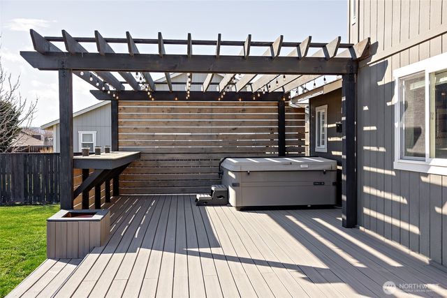 510 E Countryside Avenue, Ellensburg, WA 98926