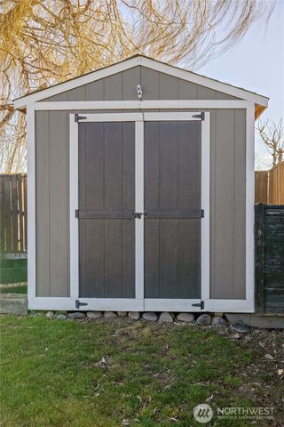 510 E Countryside Avenue, Ellensburg, WA 98926