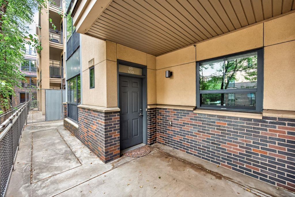 2565 Franklin Avenue 102, Saint Paul, MN 55114 — photo 2
