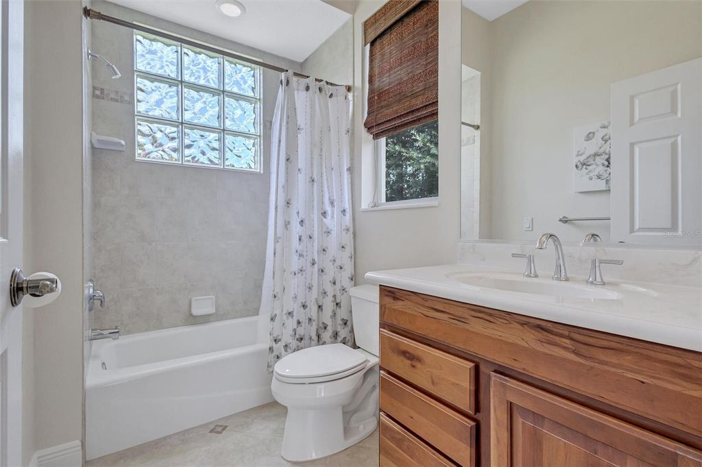 Image 45 of property listing at 14404 18TH PLACE E, Bradenton, FL 34212