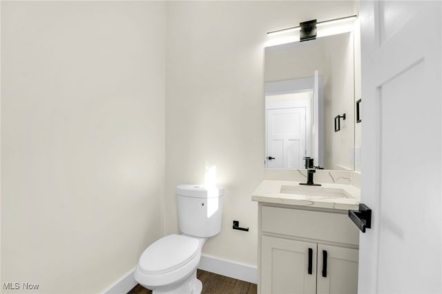 1881 Woodlawn Avenue, Cleveland, OH 44112