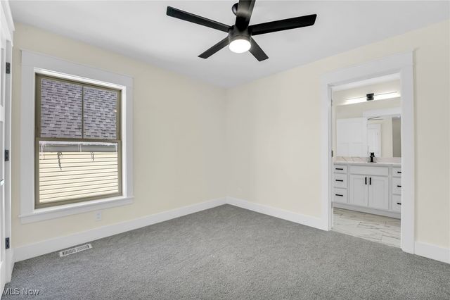 1881 Woodlawn Avenue, Cleveland, OH 44112