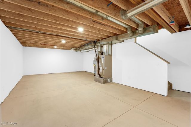 1881 Woodlawn Avenue, Cleveland, OH 44112