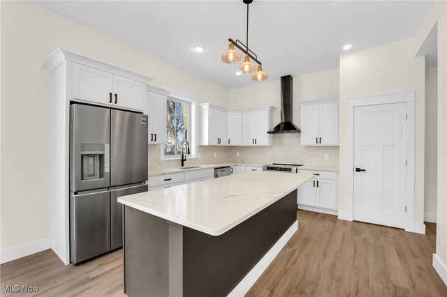 1881 Woodlawn Avenue, Cleveland, OH 44112