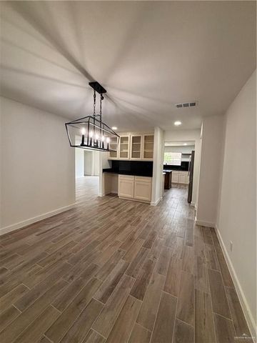 425 Tanglewood Drive, Mission, TX 78574