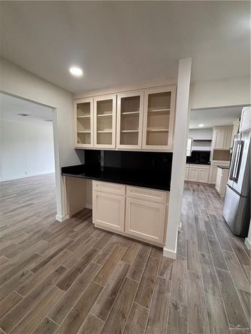 425 Tanglewood Drive, Mission, TX 78574