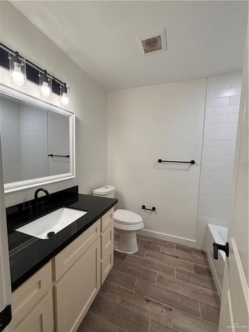 425 Tanglewood Drive, Mission, TX 78574