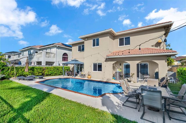 13000 SW 136th Ter, Miami, FL 33186