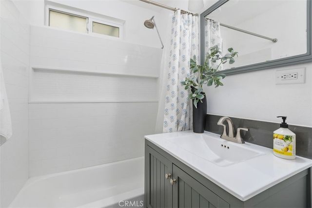 415 S Carmalita, Hemet, CA 92543