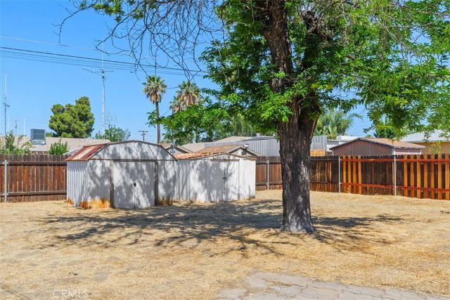 415 S Carmalita, Hemet, CA 92543