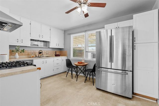 415 S Carmalita, Hemet, CA 92543