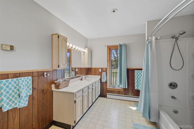 42891 Bemis Road, Belleville, MI 48111