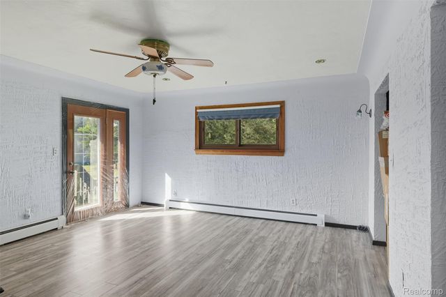 42891 Bemis Road, Belleville, MI 48111