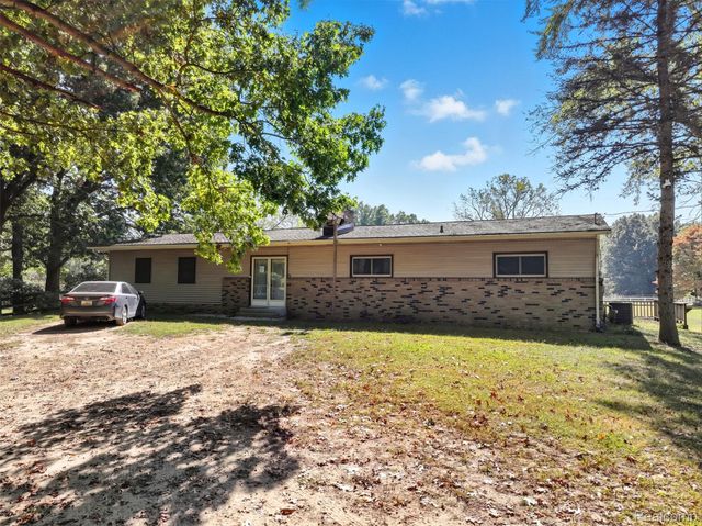 42891 Bemis Road, Belleville, MI 48111
