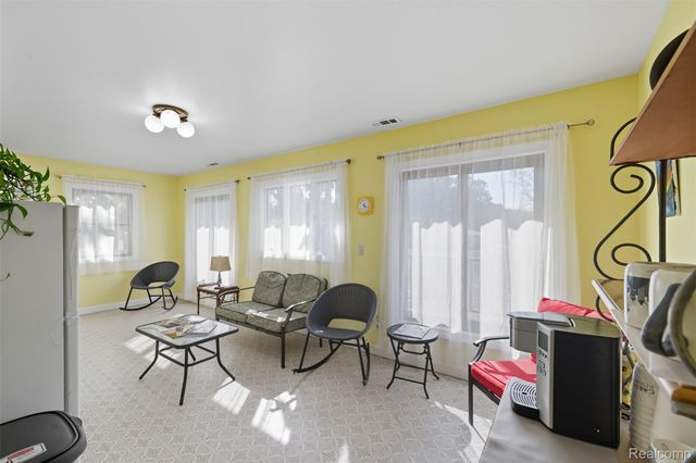 42891 Bemis Road, Belleville, MI 48111