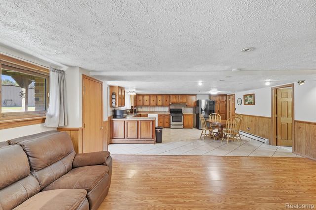 42891 Bemis Road, Belleville, MI 48111