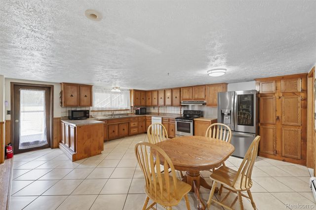 42891 Bemis Road, Belleville, MI 48111