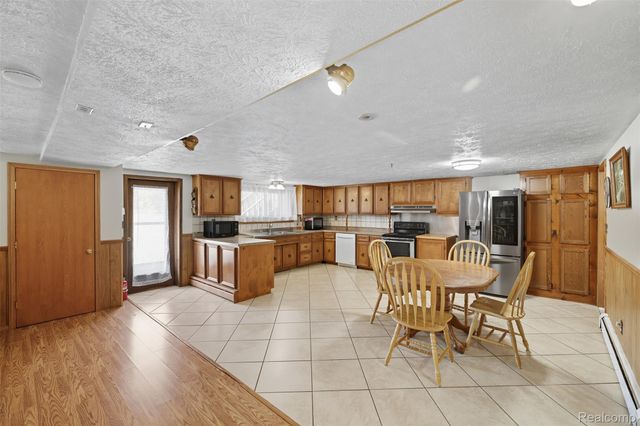 42891 Bemis Road, Belleville, MI 48111