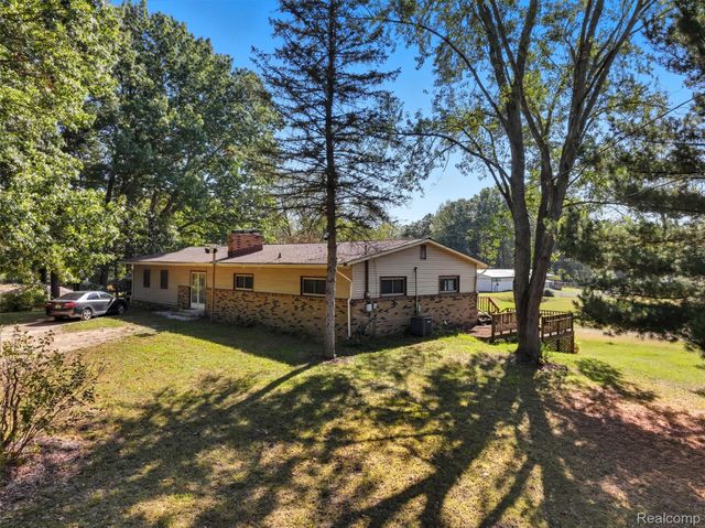 42891 Bemis Road, Belleville, MI 48111