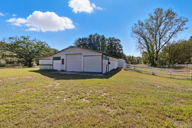 42891 Bemis Road, Belleville, MI 48111