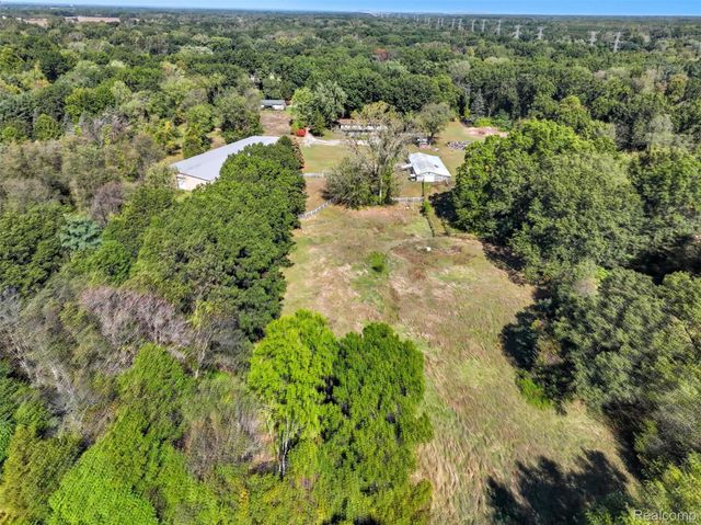 42891 Bemis Road, Belleville, MI 48111