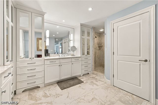4951 Gulf Shore BLVD N 501, Naples, FL 34103