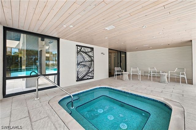 4951 Gulf Shore BLVD N 501, Naples, FL 34103